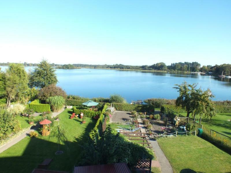 Schaalseeblick Zarrentin am Schaalsee Екстериор снимка